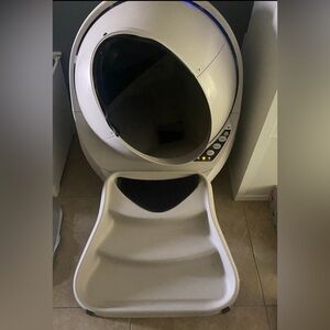 Litter-Robot 3 Automatic Self-Cleaning Litter Box + Step (Stairs)